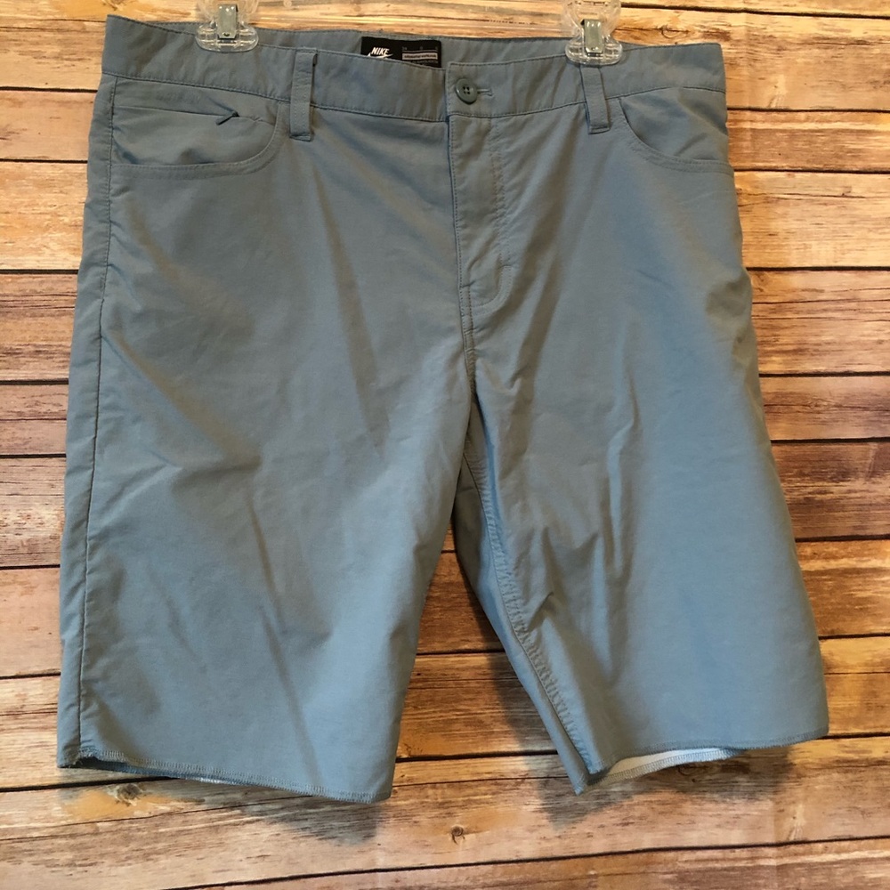 Nike sb dri fit shorts blue size 34